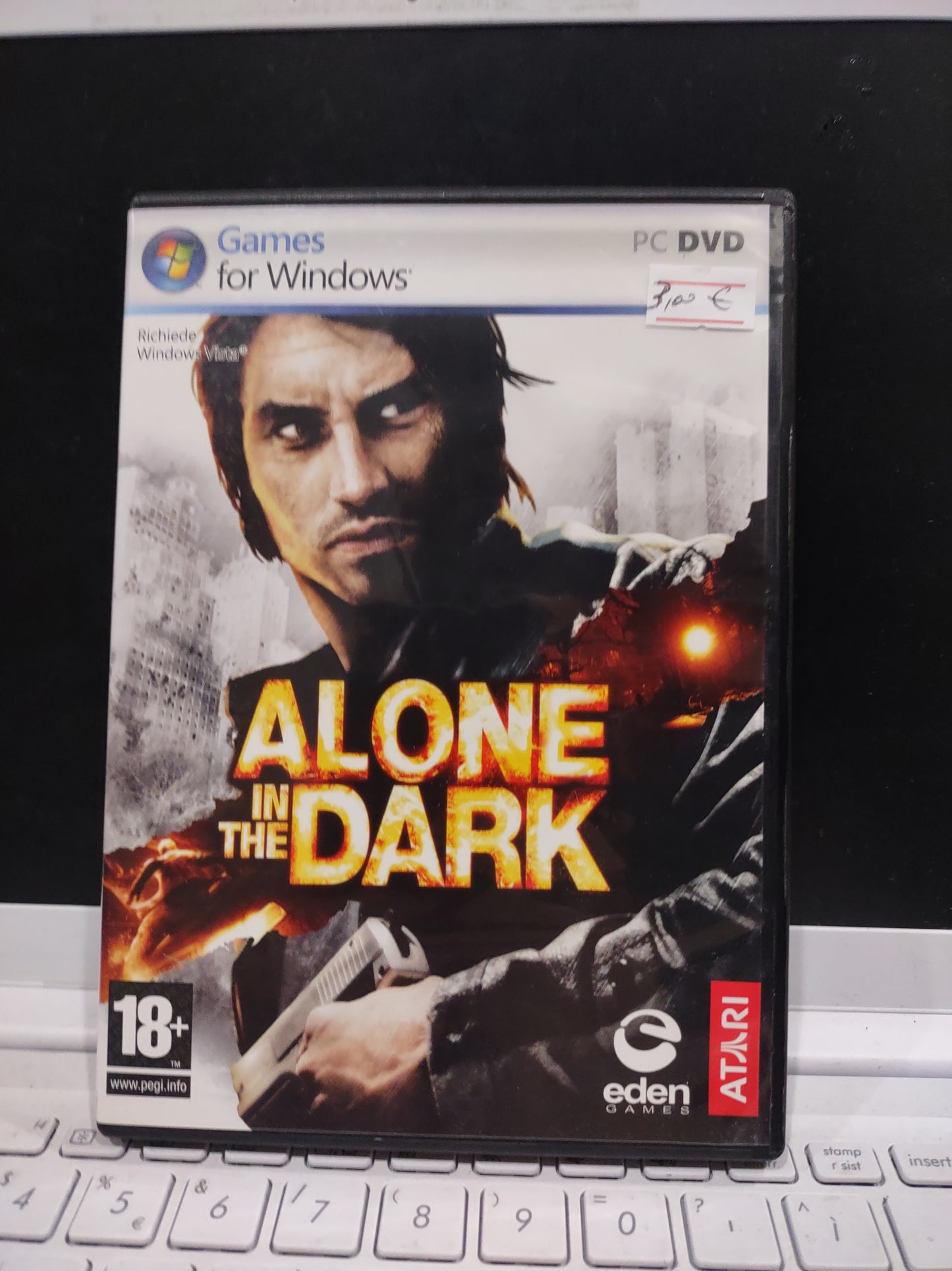Gioco PC computer alone in the dark