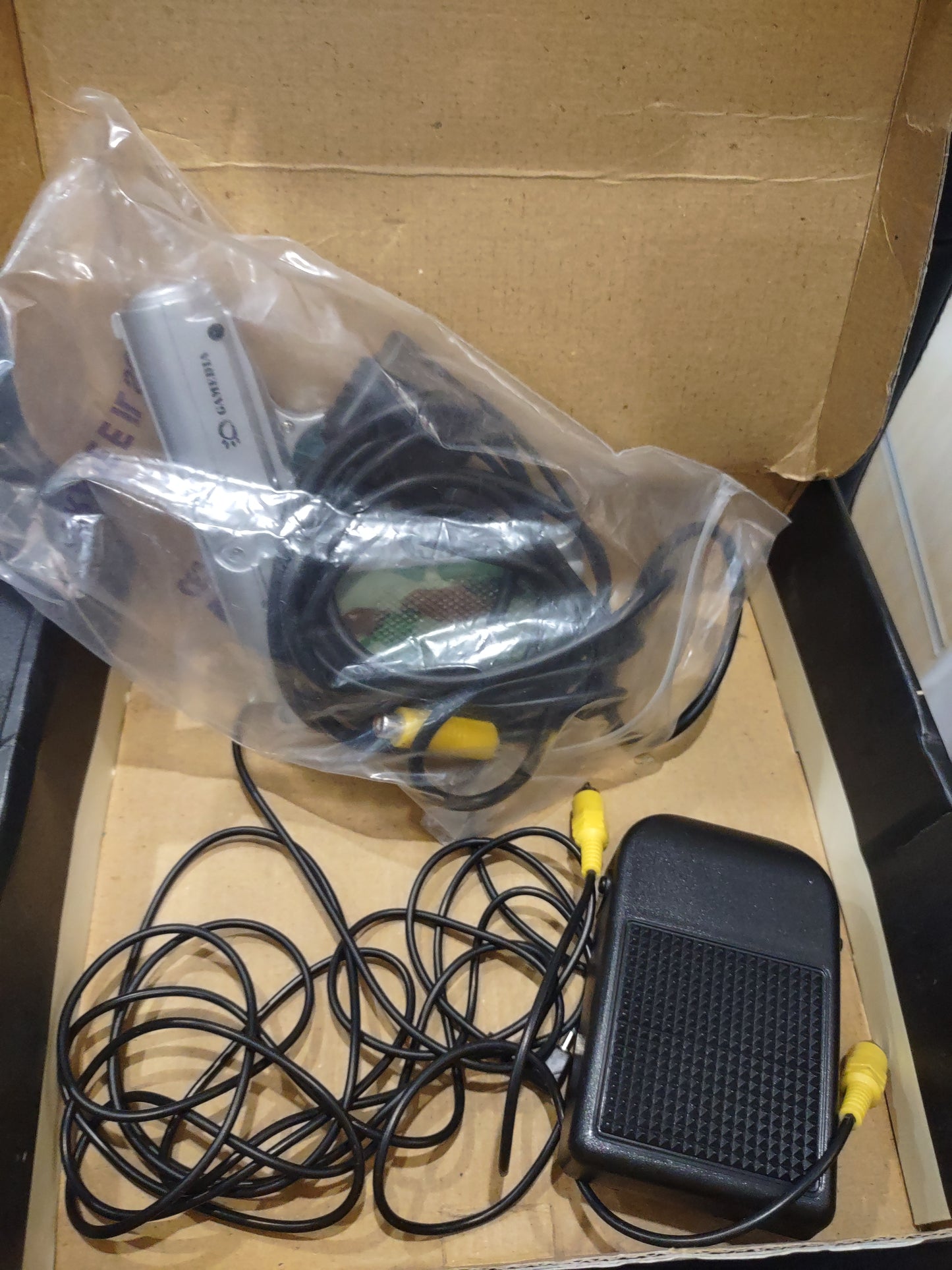 Pistola guncon playstation compatibile con pedale