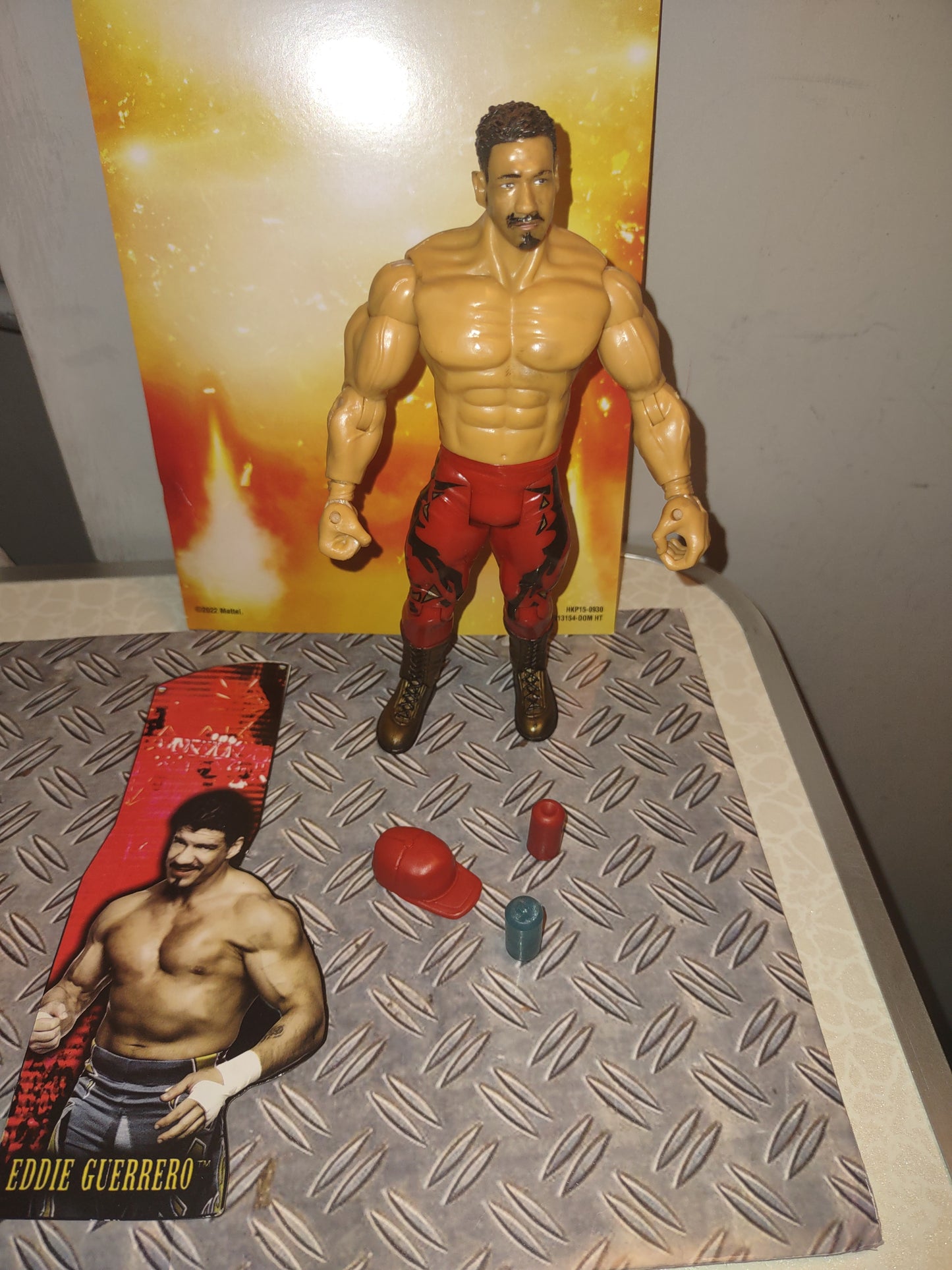 WWE figure jakks wrestling Eddie Guerrero Red pant with Accessori