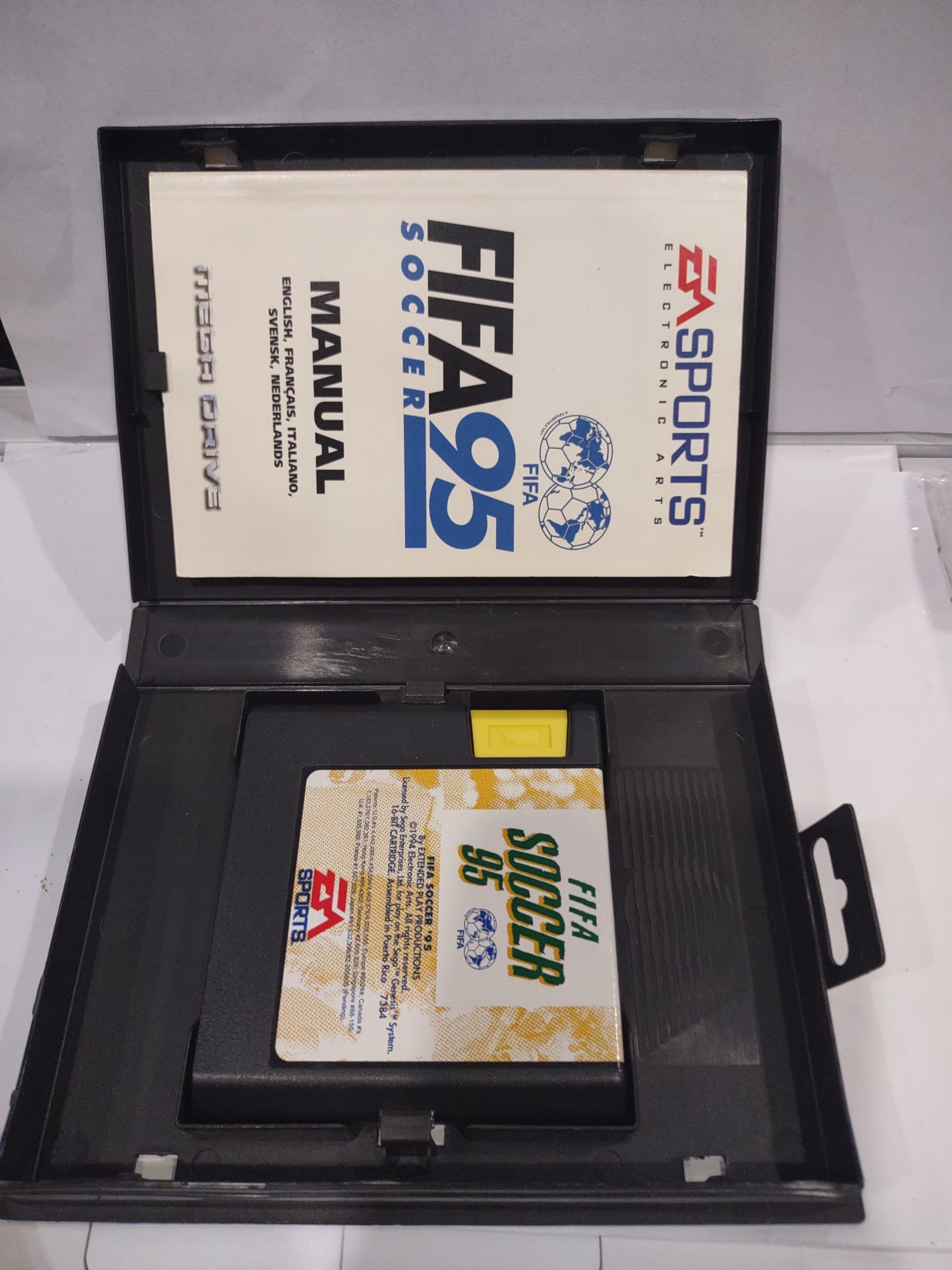 Gioco sega mega drive fifa 95