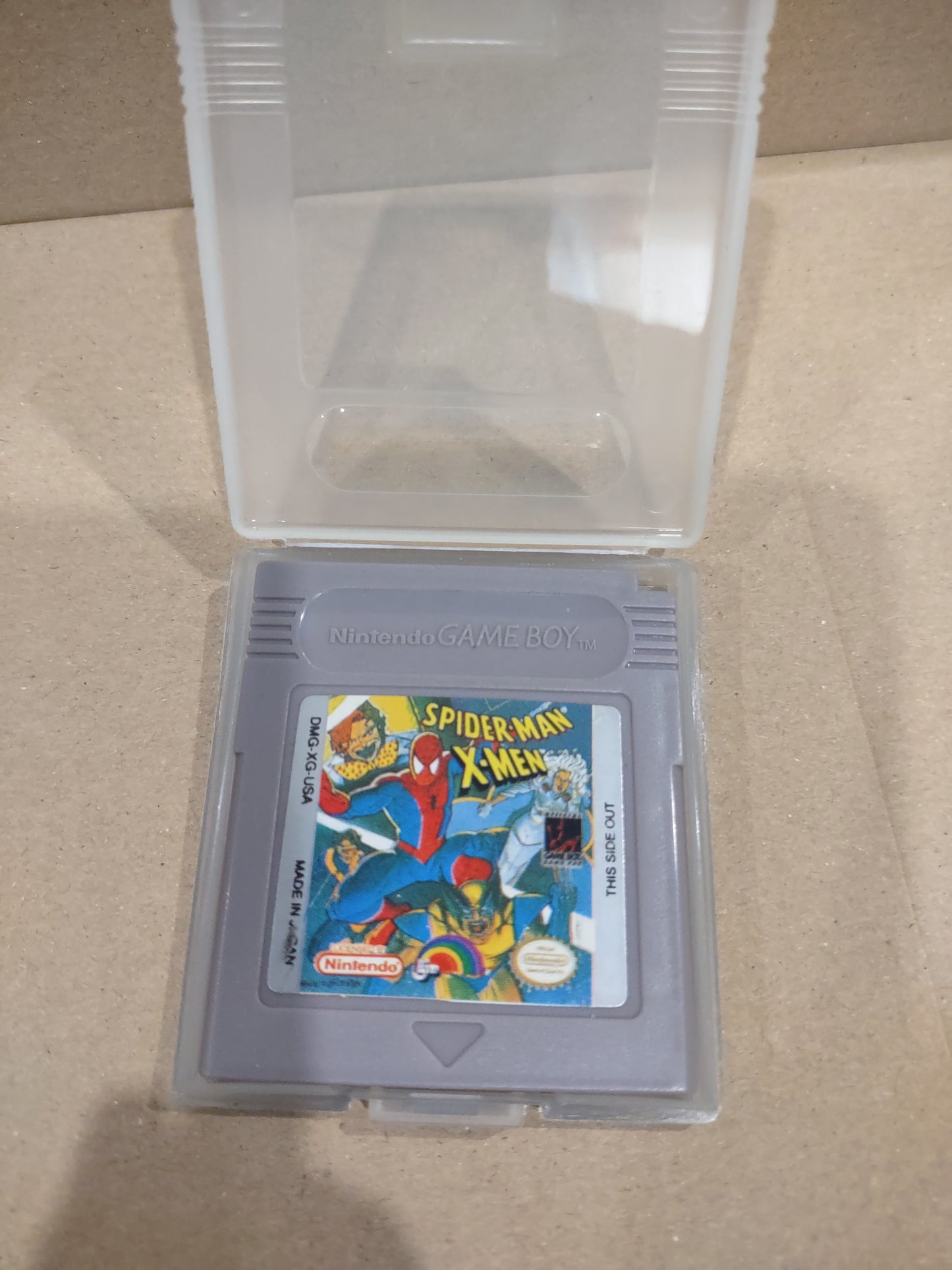 Gioca a Nintendo game boy spider-man x-men Marvel
