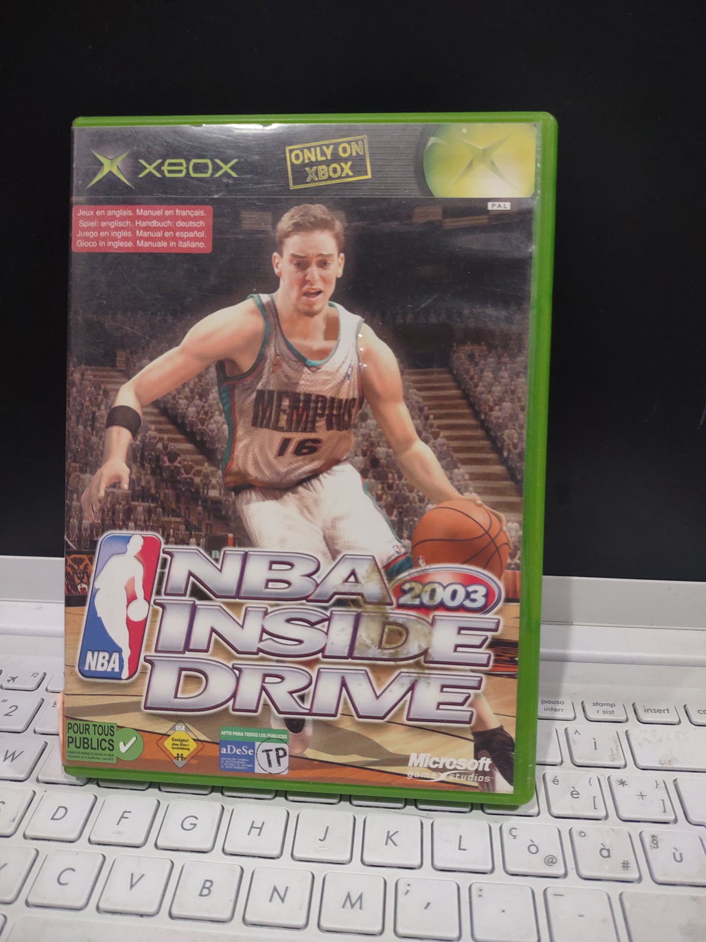 Gioco Xbox esclusiva NBA inside drive 2003