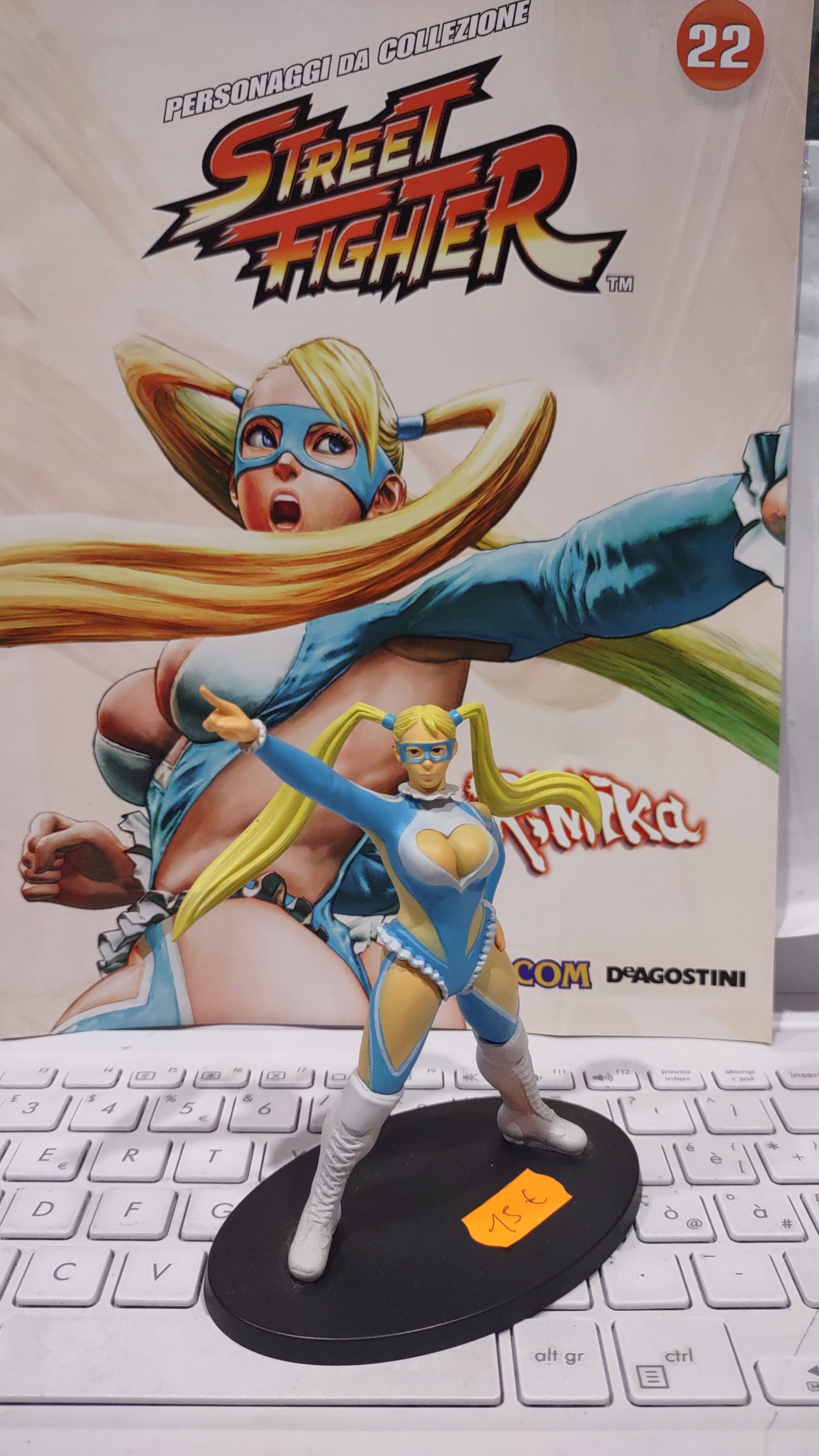 Action figure street fighter r.mika de Agostini capcom
