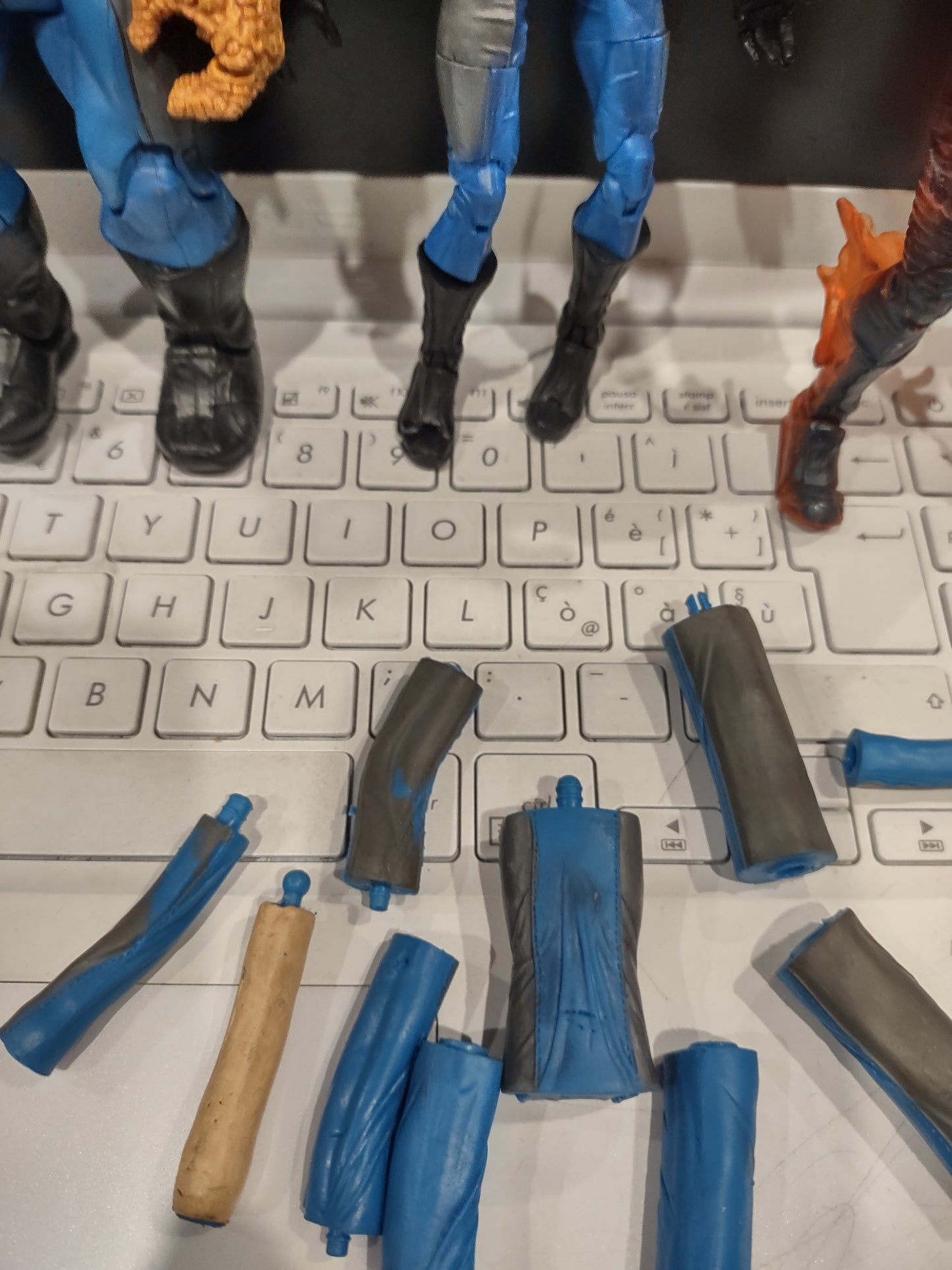 Lotto 4 figure toybiz film fantastici 4 fantastic four Marvel