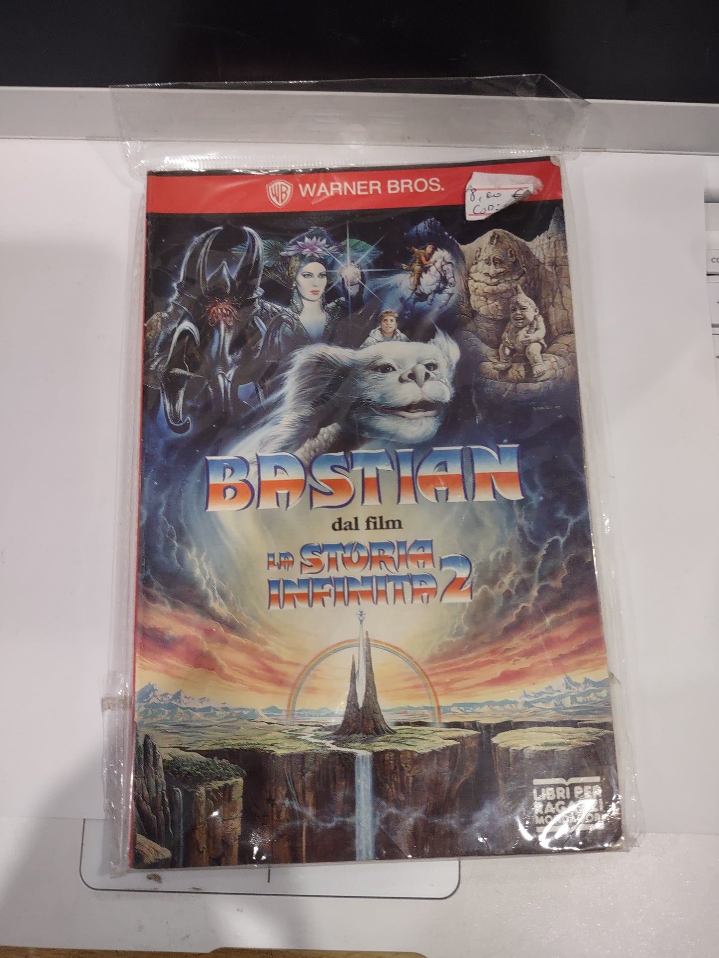 Libro Warner Bros Bastian dal film La storia infinita 2 italiano