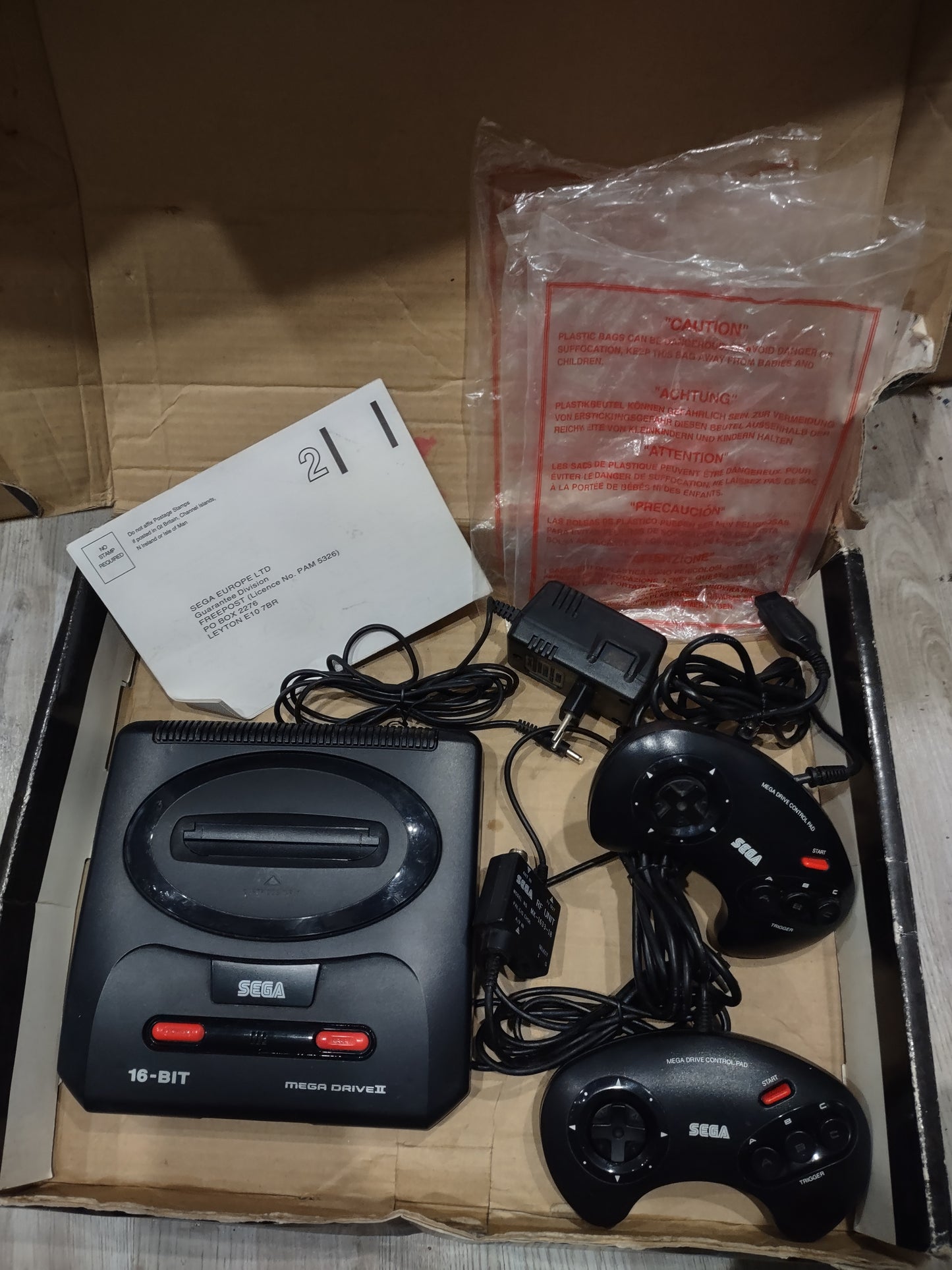Console sega mega drive 2 con scatola due controller cavi 16 bit vintage