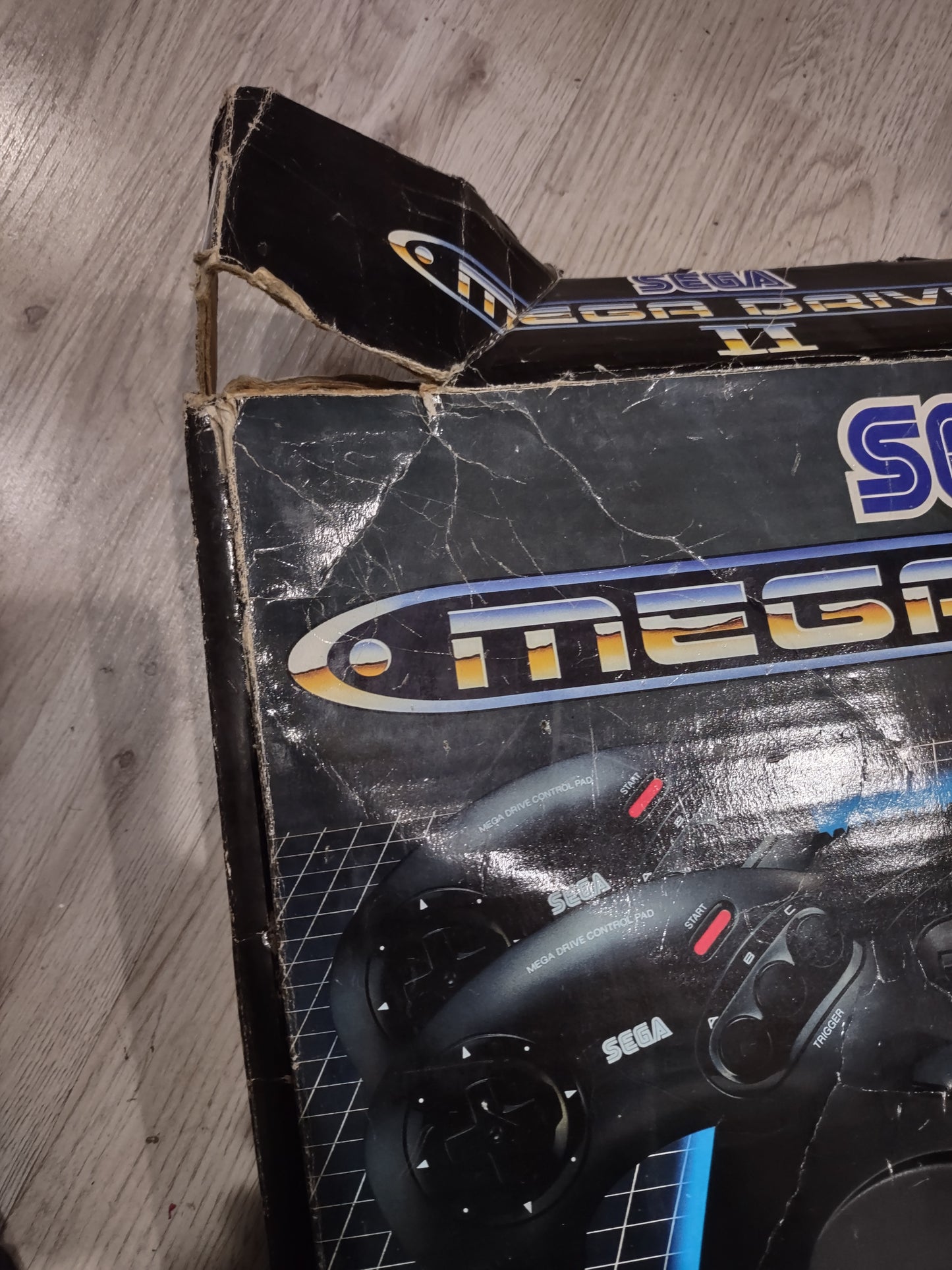 Console sega mega drive 2 con scatola due controller cavi 16 bit vintage