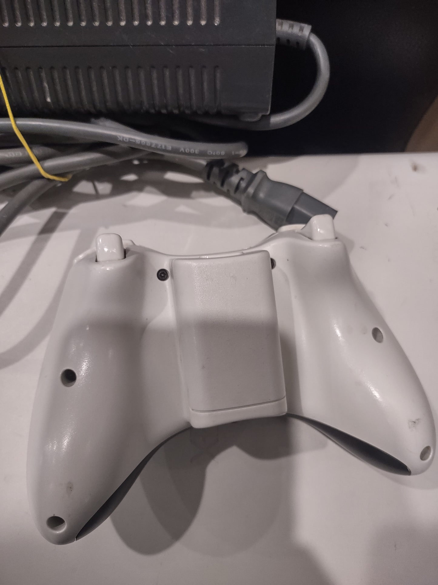 Console White fat Xbox 360 Microsoft 12 GB con cuffie cavi controller