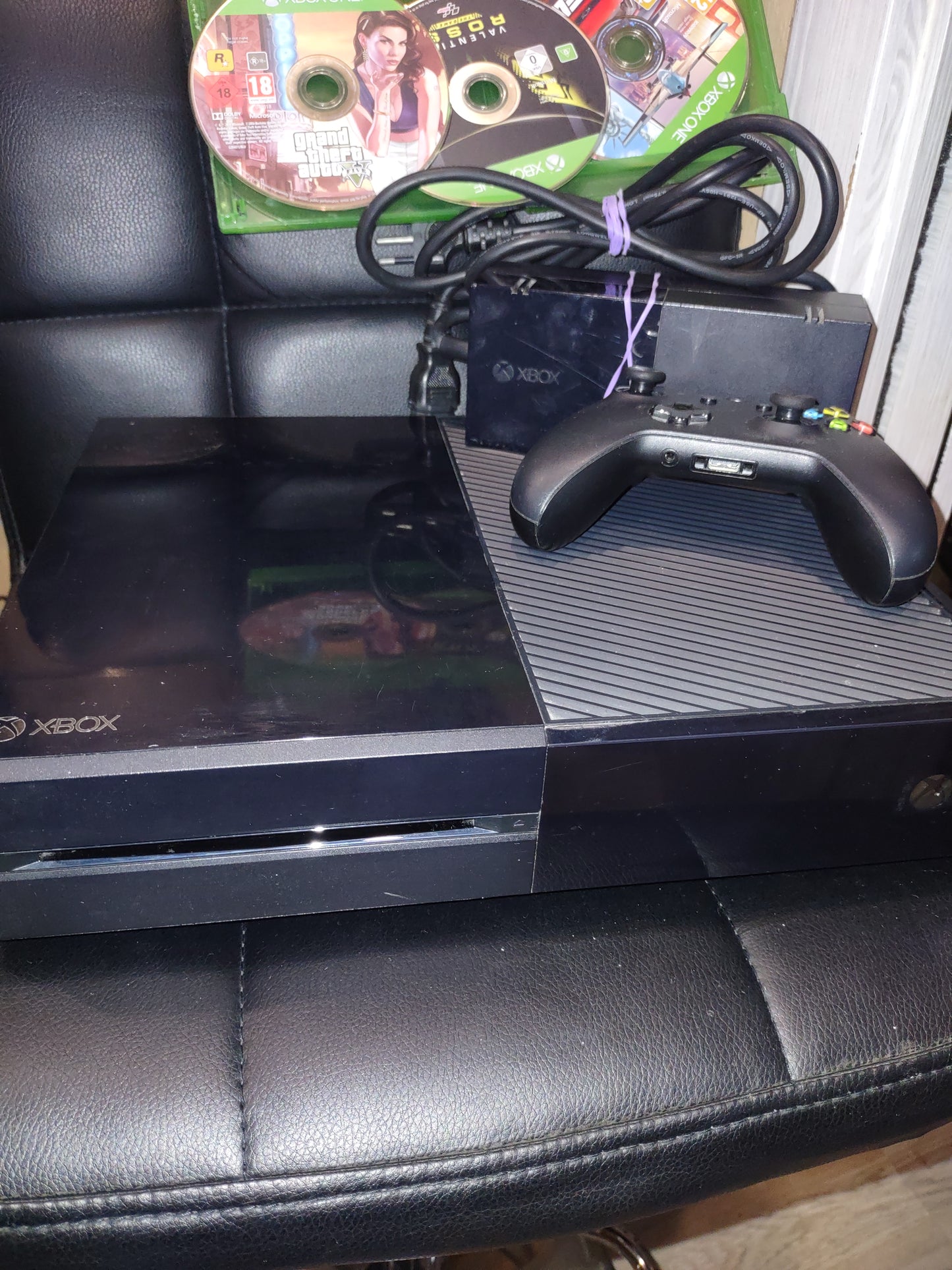 Console Xbox One Microsoft 500 GB + tre giochi