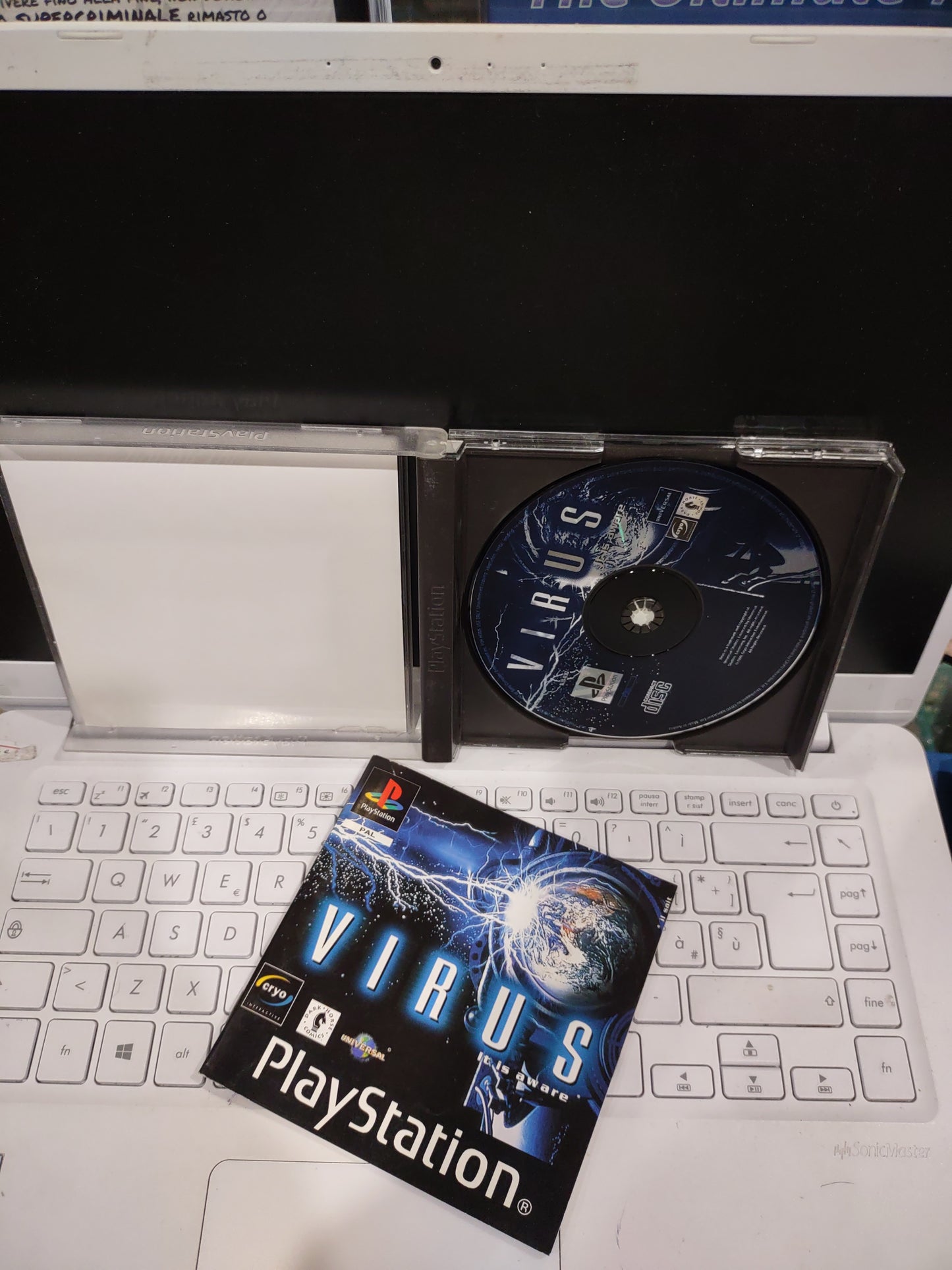 Gioco PS1 PlayStation virus IT IS aware