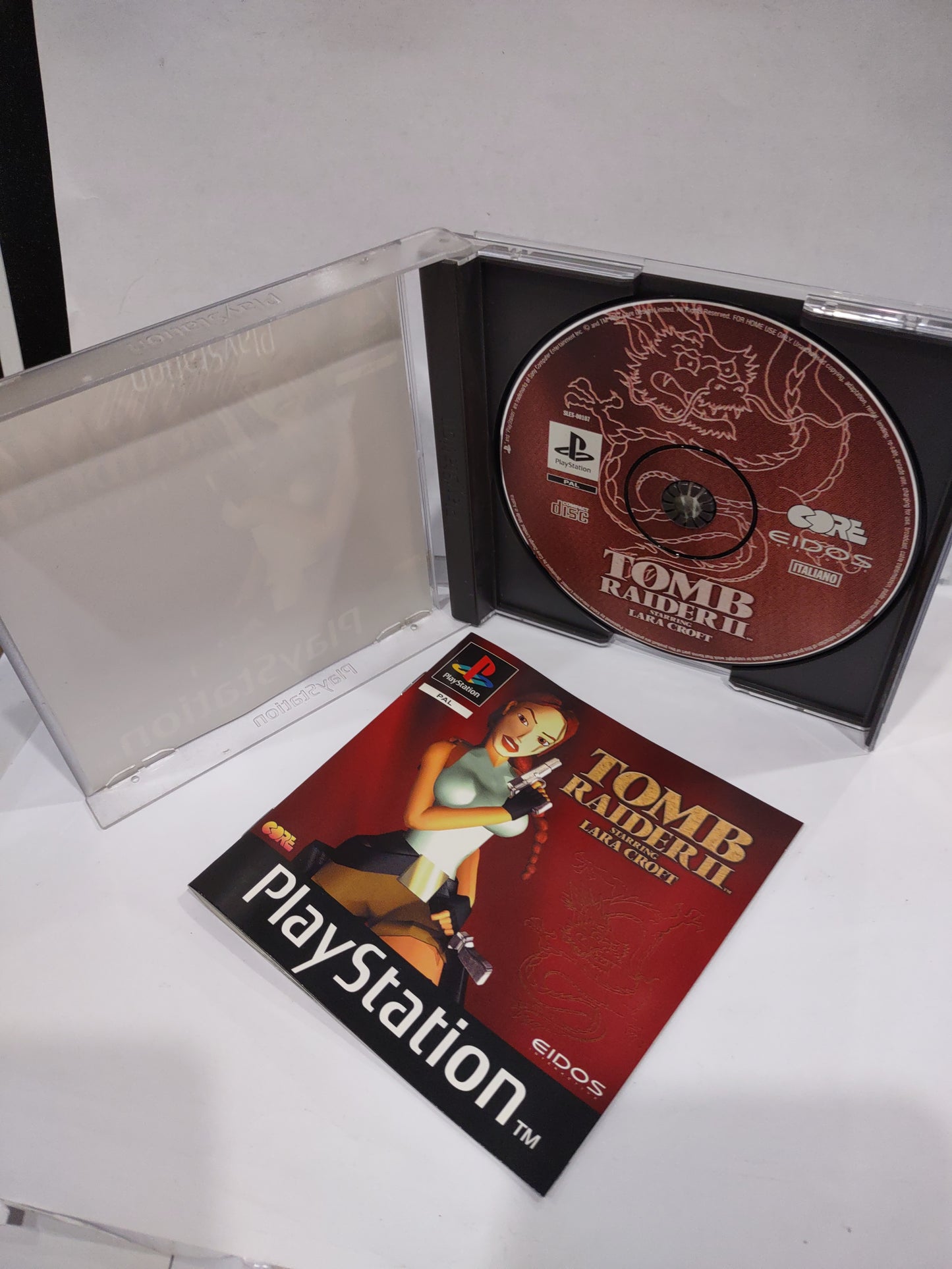 Gioco PlayStation PS1 tomb Raider 2 starring Lara Croft