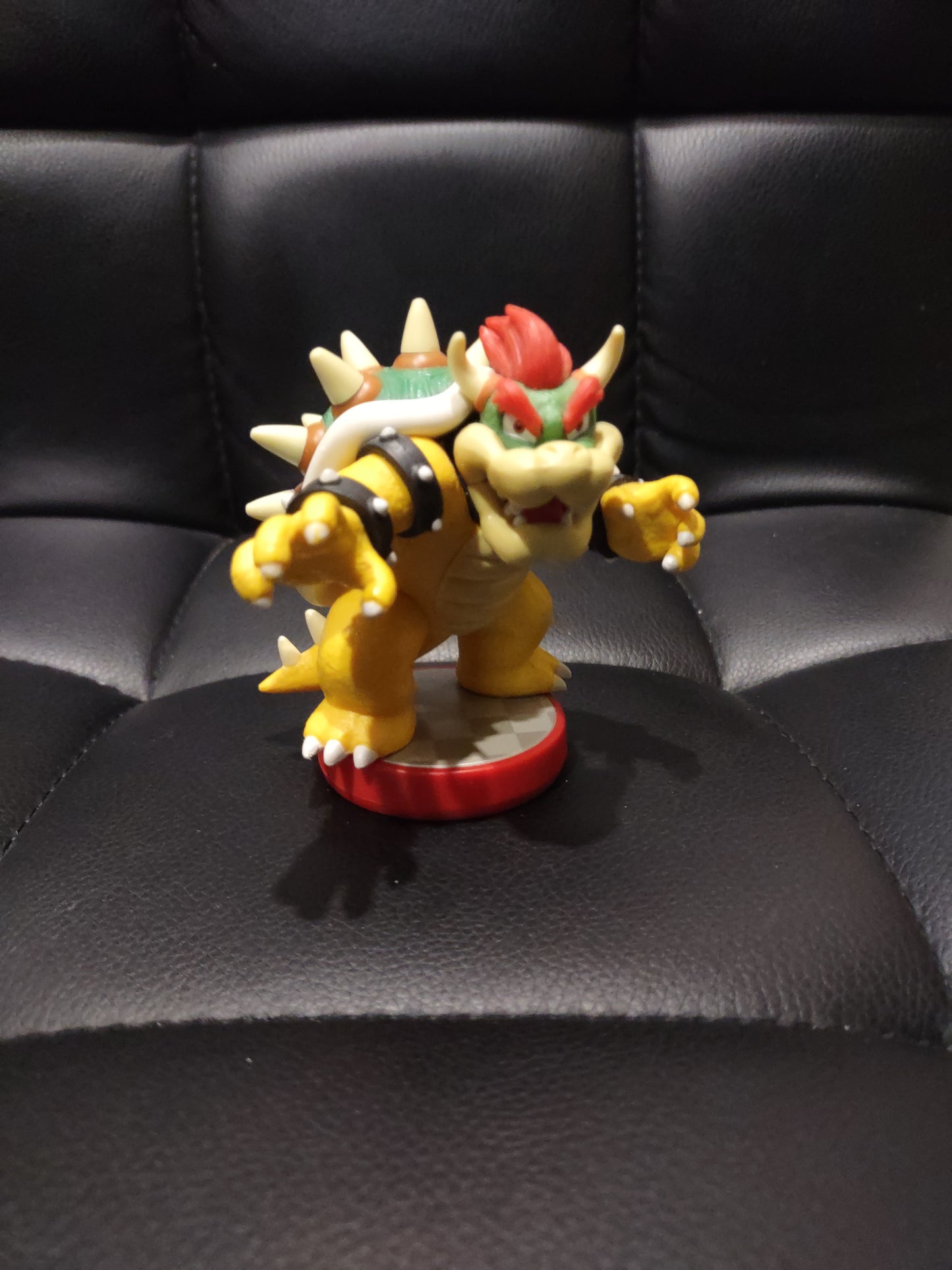 Nintendo amiibo Bowser Super Mario Bros nemico