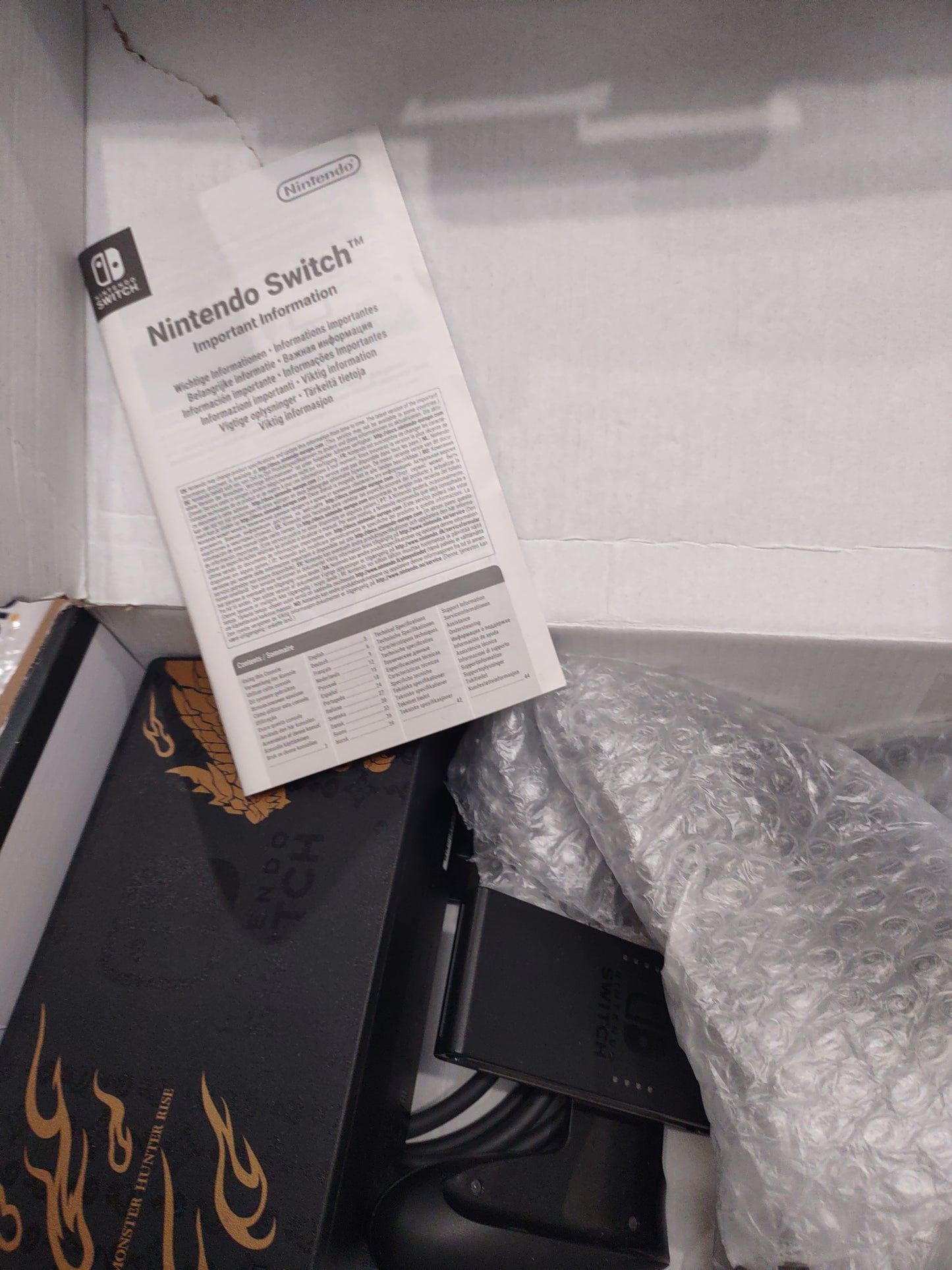 Controlla Nintendo switch capcom Monster Hunter Rise limited edition