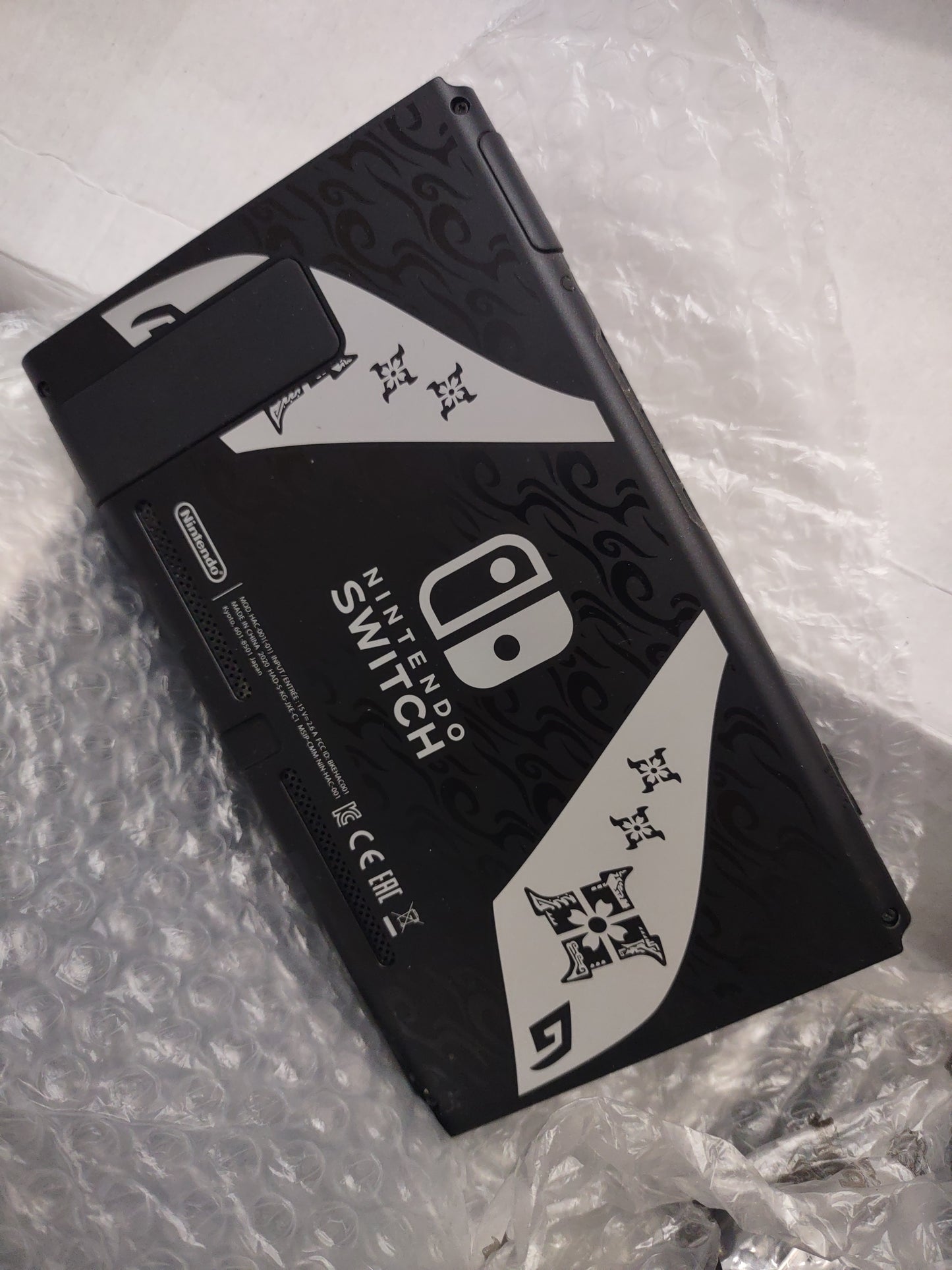 Controlla Nintendo switch capcom Monster Hunter Rise limited edition