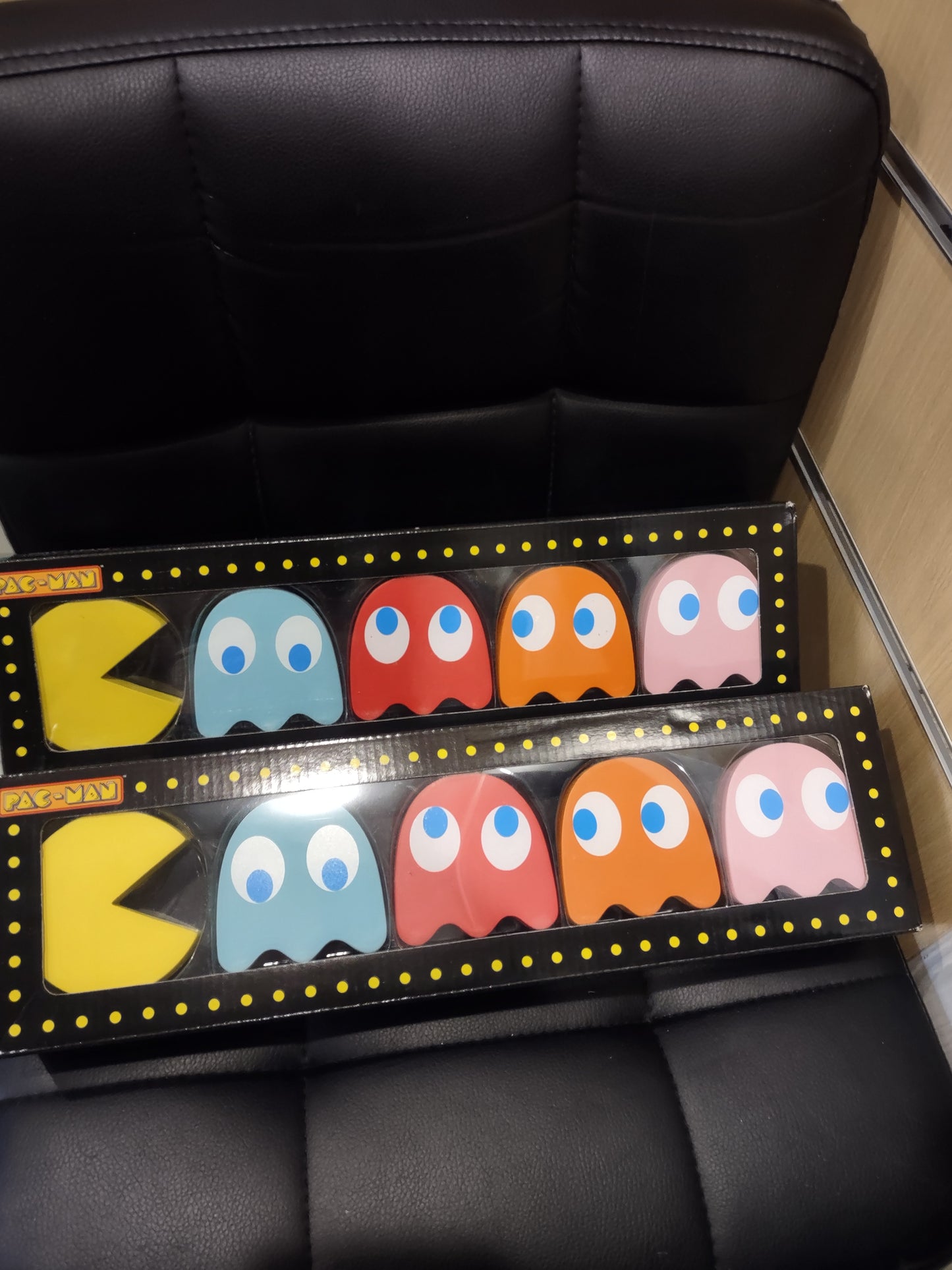 Confezione Pacman pac-man appendino parete Wall hanger balvi