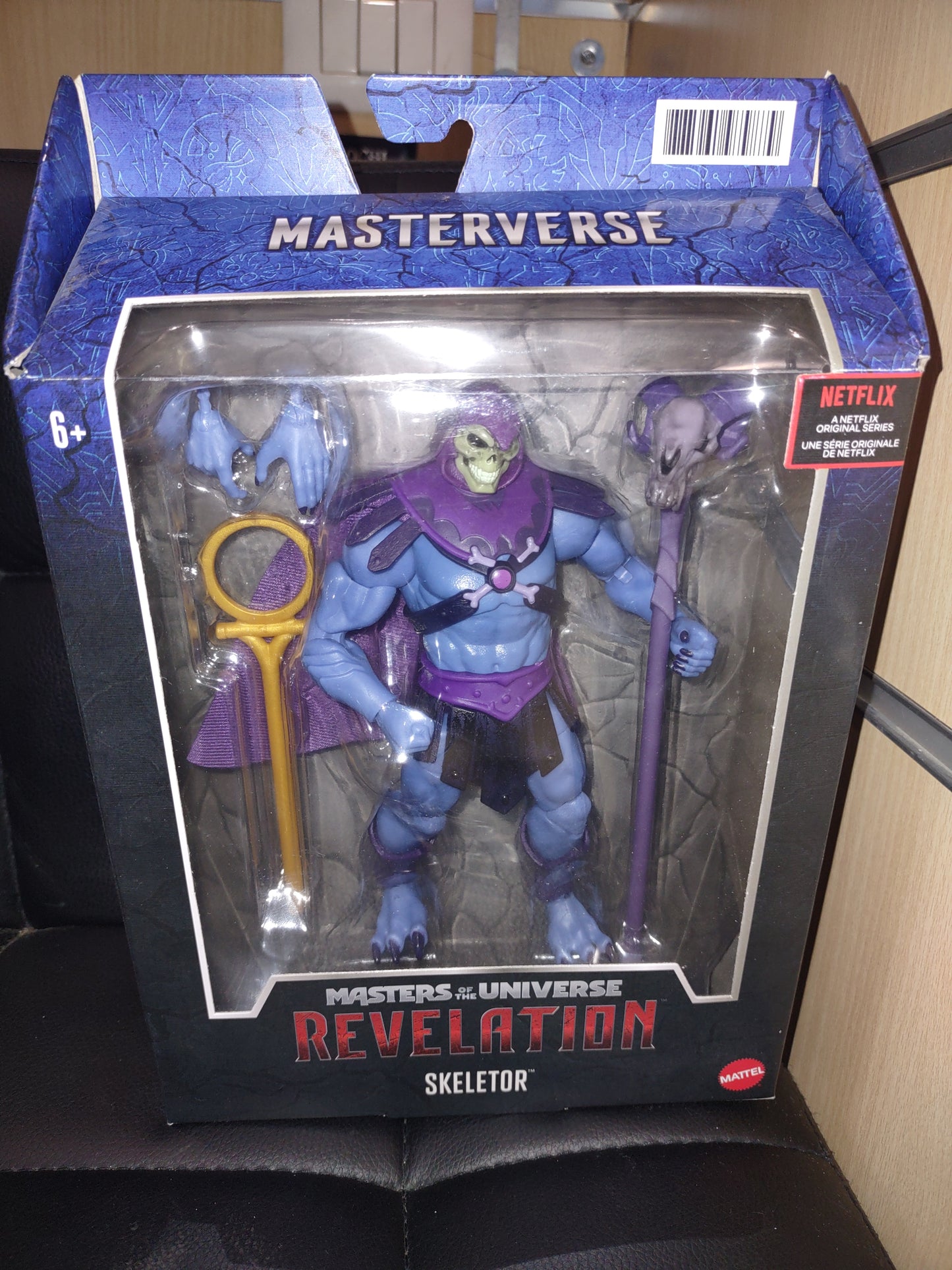 Action figure masters of the universe revelation skeletor