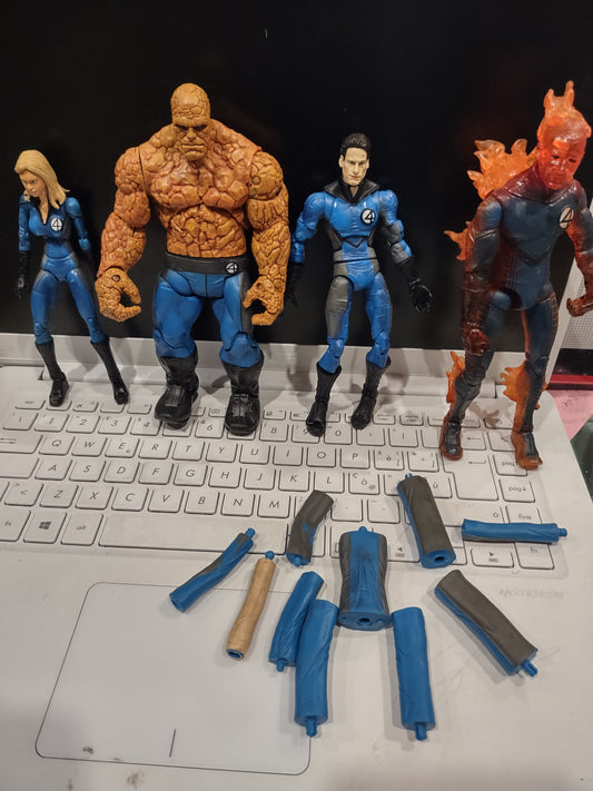 Lotto 4 figure toybiz film fantastici 4 fantastic four Marvel