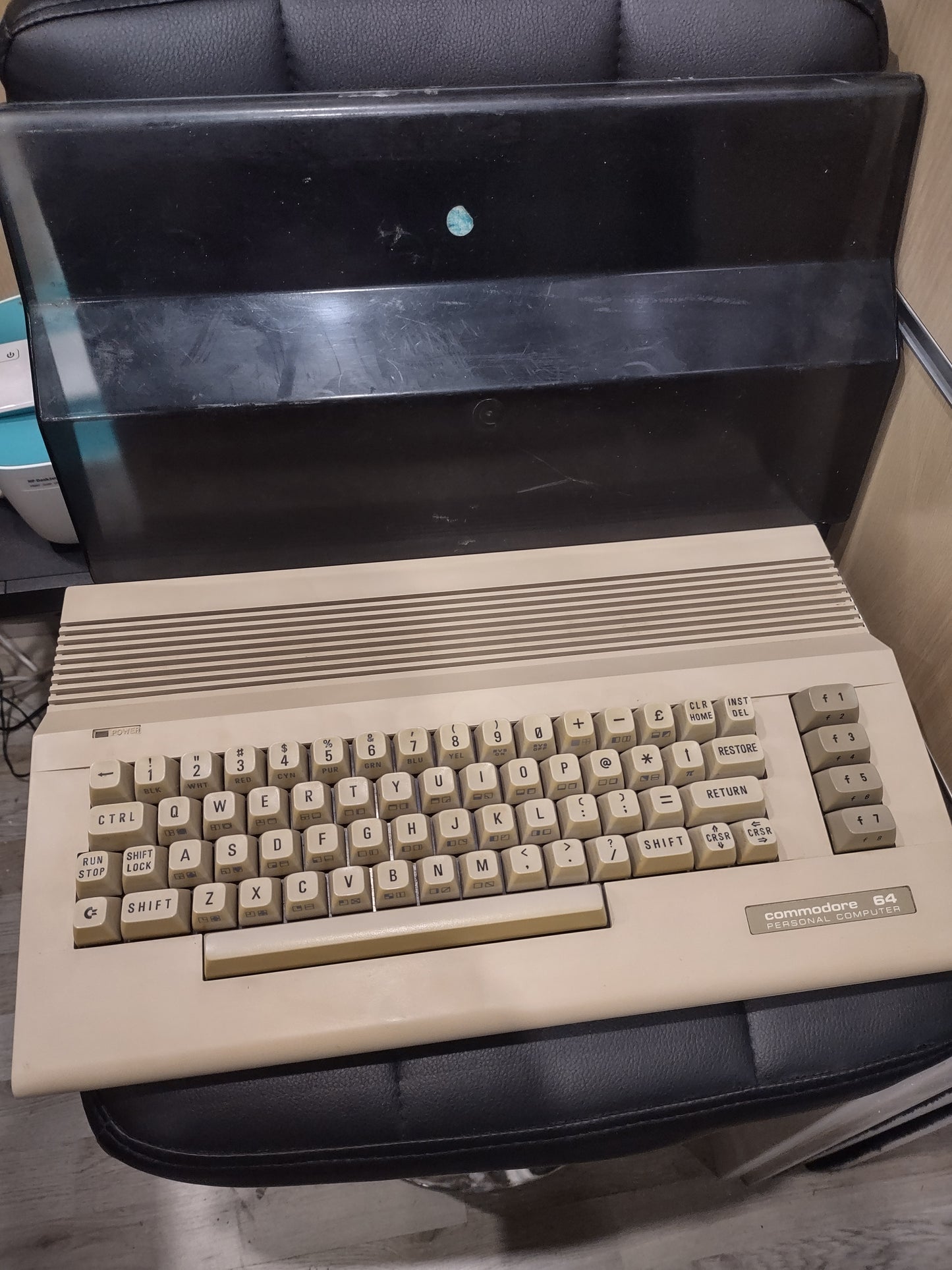 Computer commodore 64 con accessori funzionante