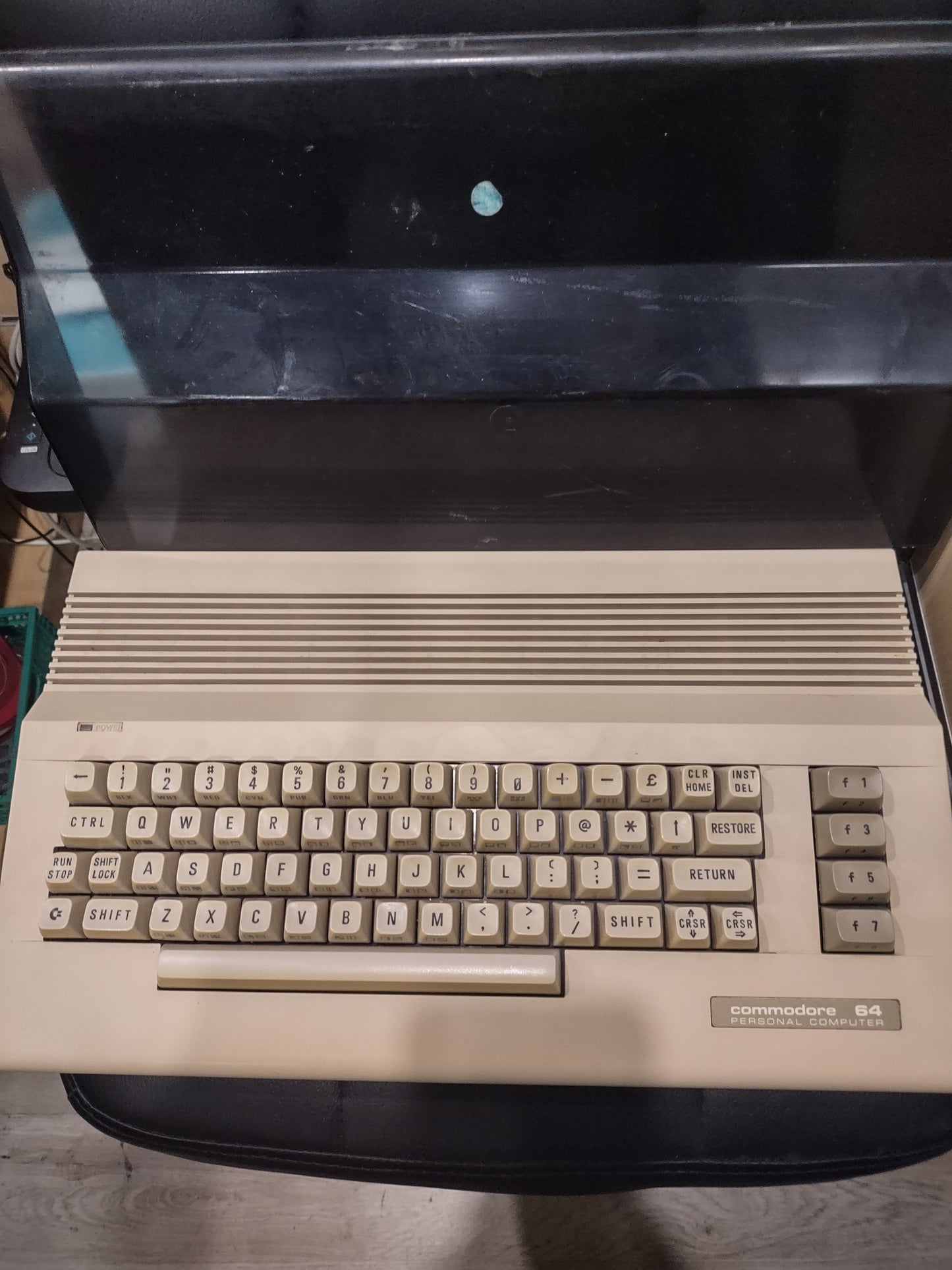 Computer commodore 64 con accessori funzionante