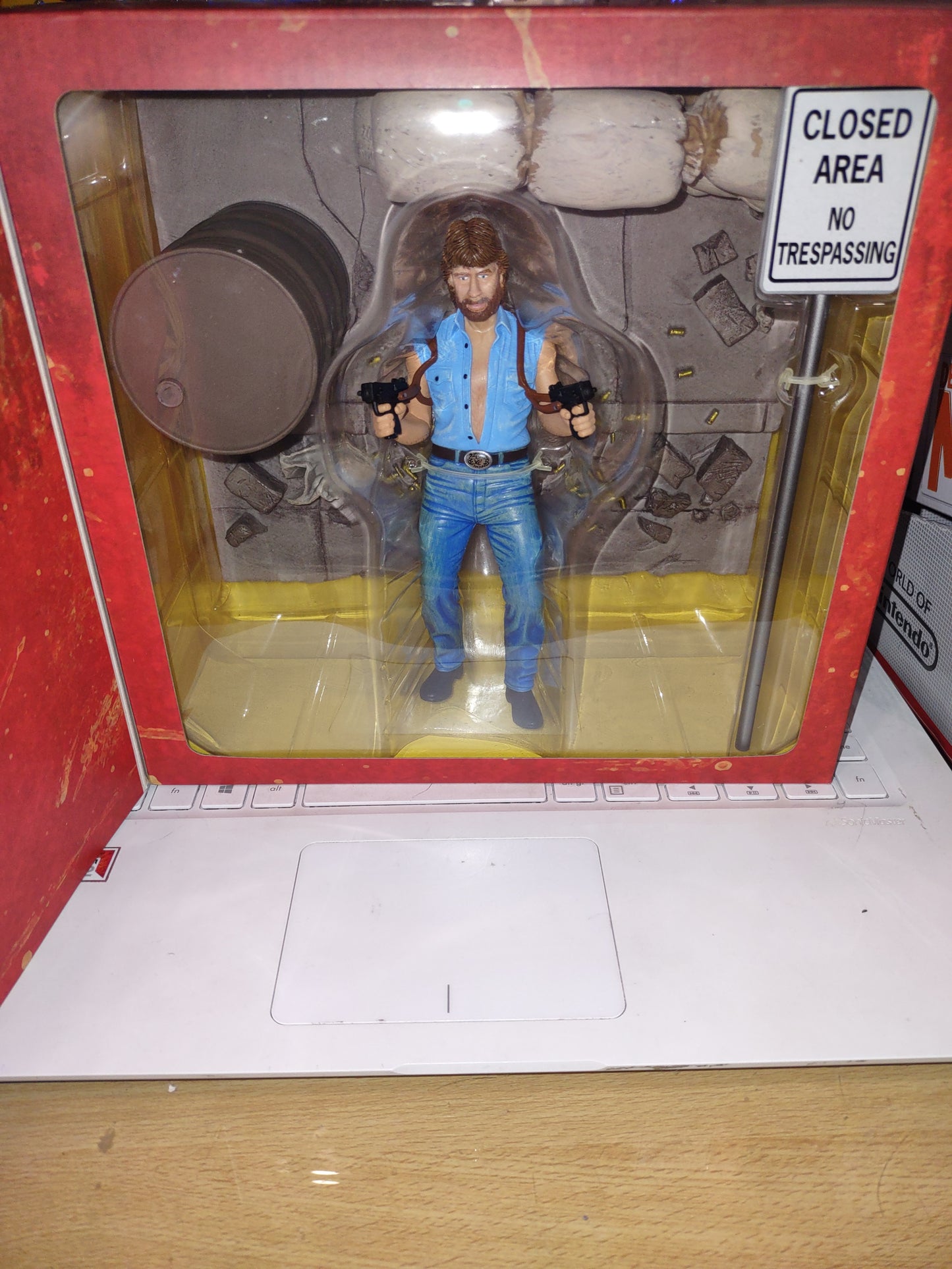 Action figura Chuck Norris in Matt Hunter Deluxe edition film movie icons invasion USA