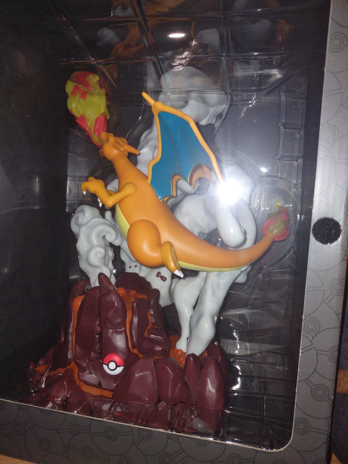 Action figures Pokémon light FX select Charizard Dracaufeu Deluxe figure