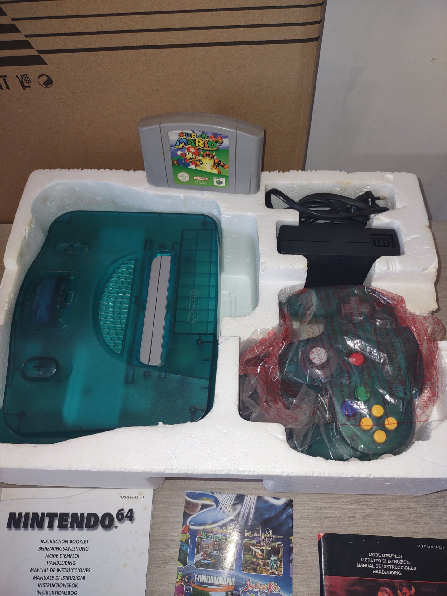 Console Nintendo 64 n64 clear blue con Super Mario 64 Limited PAL EUR