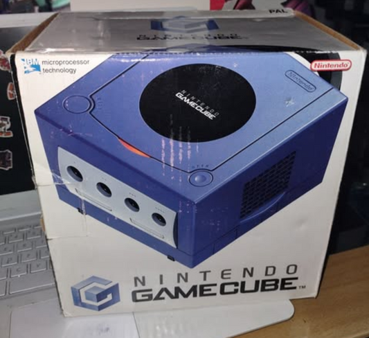 Console Nintendo GameCube con scatola giochi Viola