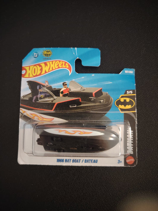 HotWheels 1666 bat boat / bateau batman 3/5