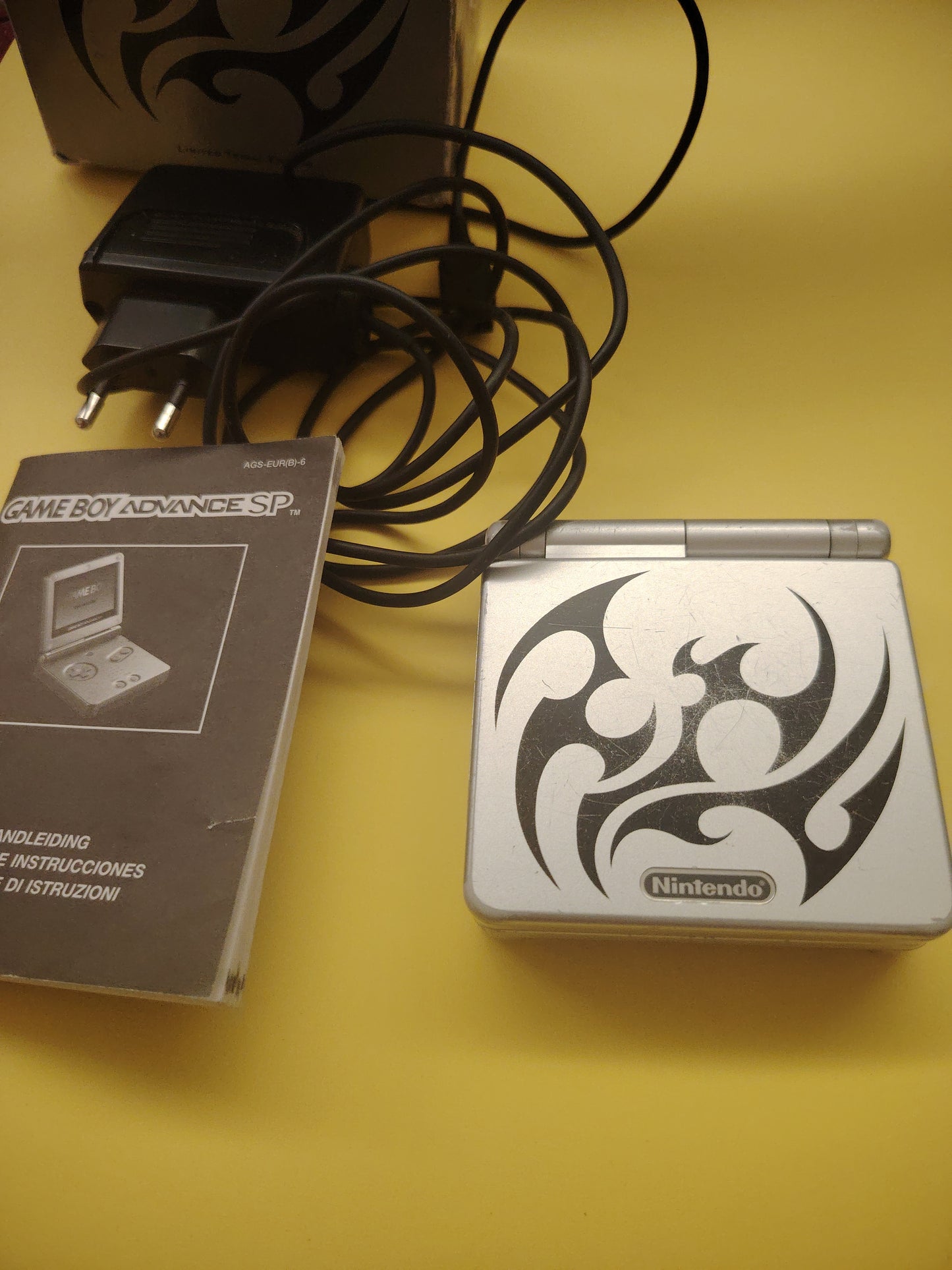 Console Nintendo Game Boy Advance tribal tribale