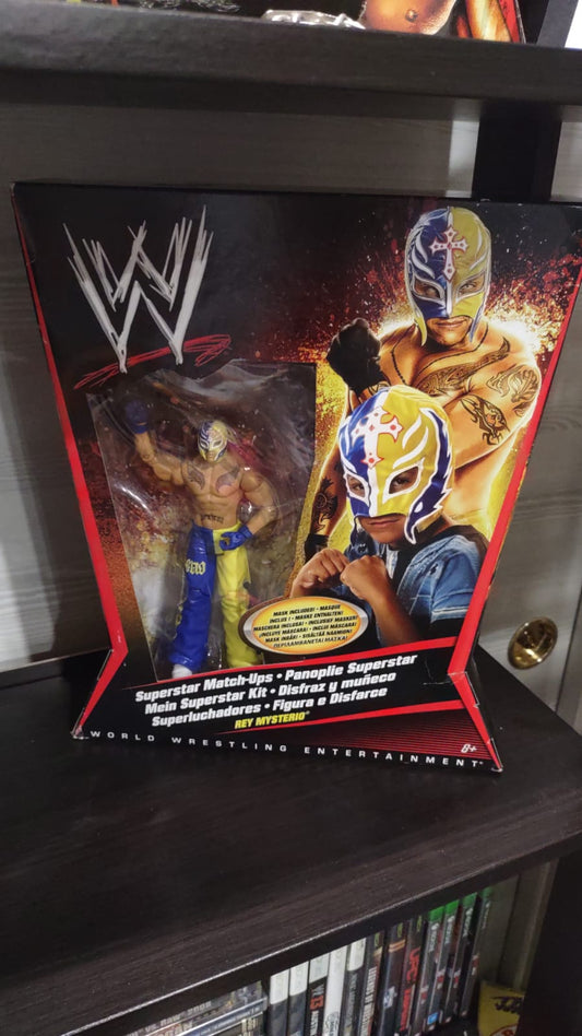 Action figure ray Mysterio + Mask wwe Mattel bundle